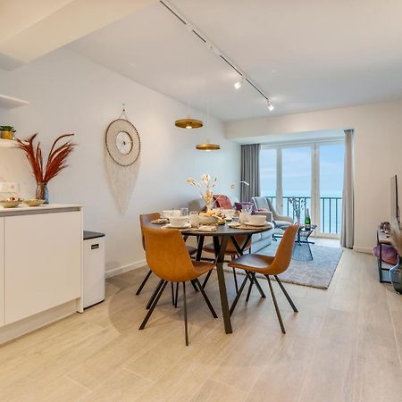 Seagusta - Sea View Apartment In Middelkerke Esterno foto