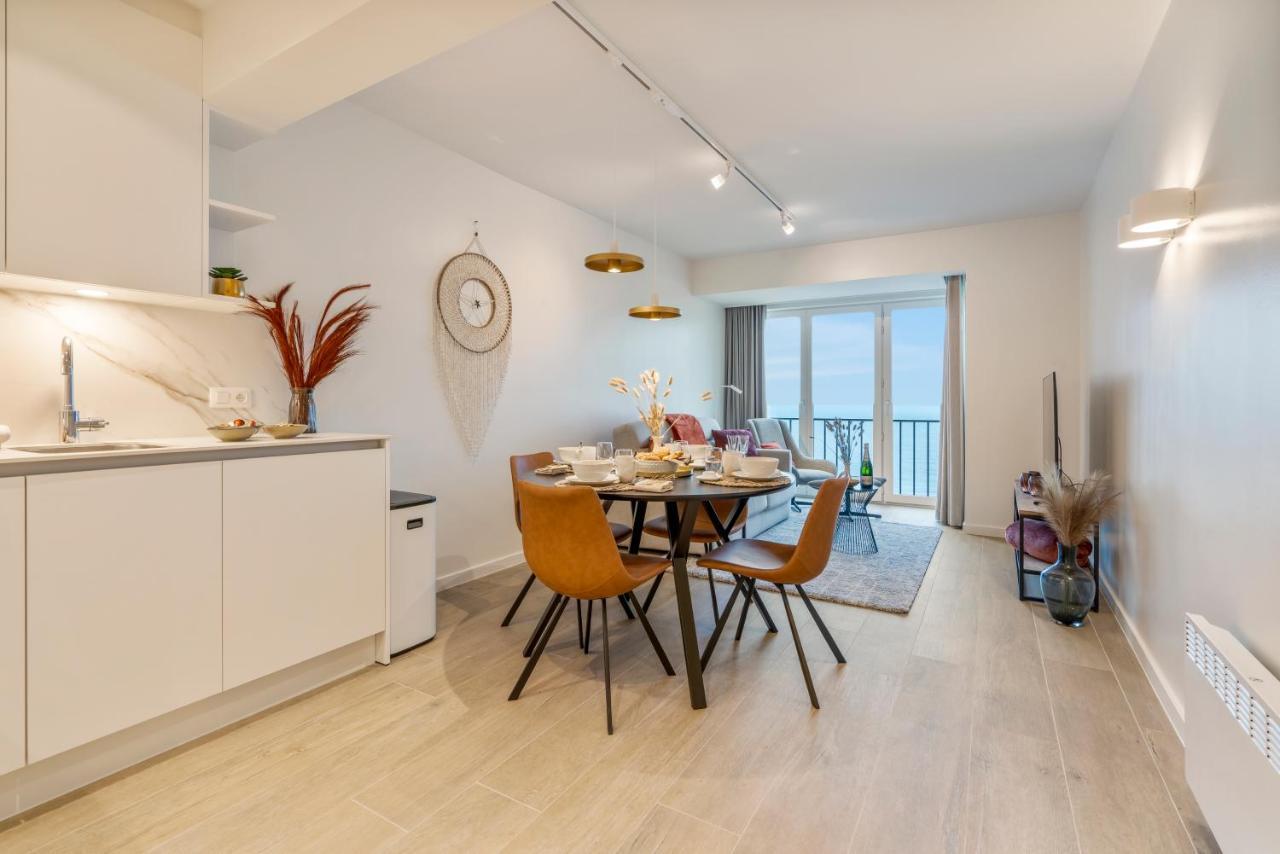 Seagusta - Sea View Apartment In Middelkerke Esterno foto